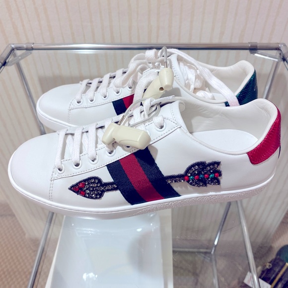 Sold - Picture 6 of 7